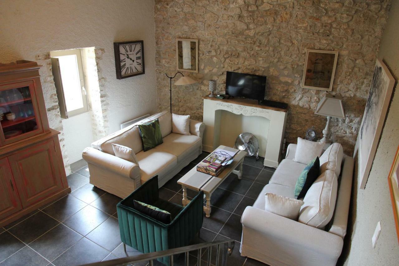 Bed and Breakfast Le Pré de l'Aube Montjoyer Esterno foto